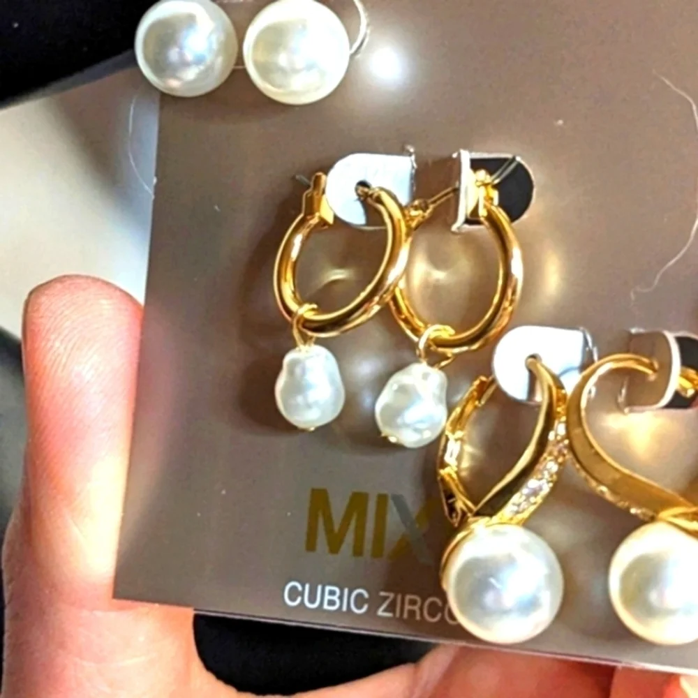 MixIt‎ Gold and Pearl Earring Trio
